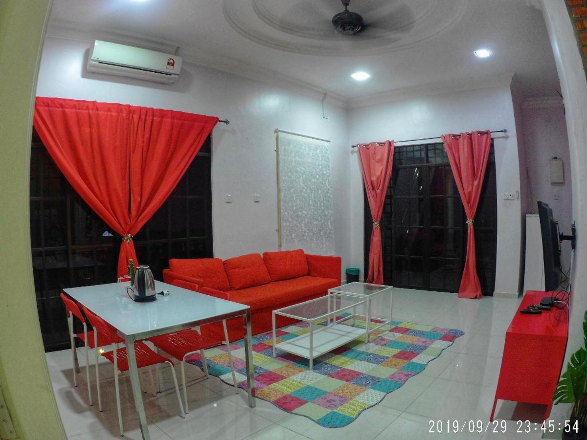 Holiday Homestay Dungun Εξωτερικό φωτογραφία